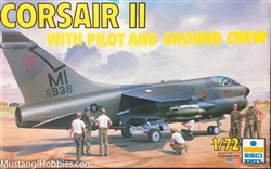 ESCI 1/72  Vought A-7D Corsair II with pilot & ground crew