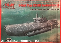 ICM 1/72 U-Boat Type XXVIIB Seehund (early) WWII German Midget Submarine
