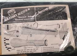 LIFE LIKE 1/40 Rocket Launcher Honest John with self-propelled platform & 5 G.I.'s