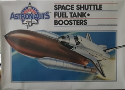 MONOGRAM 1/72 Space Shuttle Fuel Tank, Boosters Young Astronauts