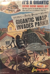 MPC  It's a Gigantic Gigantic Wasp Invades Park!!