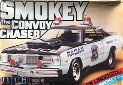 MPC 1/25 Smokey The Convoy Chaser