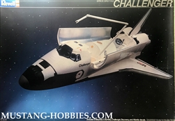 REVELL 1/72 Space Shuttle Challenger