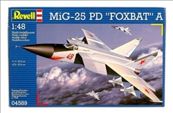 REVELL GERMANY 1/48 MiG-25 PD Foxbat