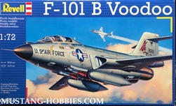 REVELL GERMANY 1/F-101 B Voodoo