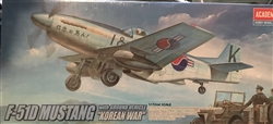 Academy 1/72 F-51D Mustang with Ground Vehicle "Korean War"