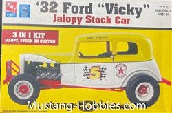 AMT/ERTL 1/25 32 FORD VICKY JALOPY STOCK CAR