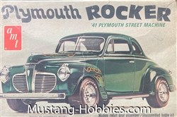 AMT-2902 PLYMOUTH ROCKER 1941 Plymouth