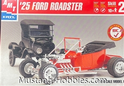 AMT/ERTL 1/25 '25 Ford Roadster