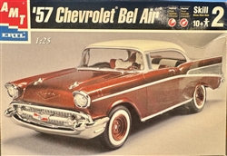 AMT/ERTL 1/25 '57 Chevy Hardtop AMT Classic