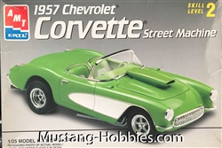 AMT/ERTL 1/25 1957 Corvette Street Machine