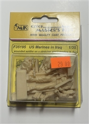 CMK MODELS 1/35 US Marines in Iraq-wounded soldier on stretcher and 2 medics (3 fig)