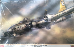 HASEGAWA 1/72 B-17G Flying Fortress `A Bit O`Lace`