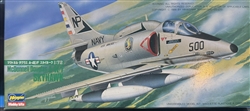 HASEGAWA 1/72 McDonnell Douglas A-4E/F Skyhawk