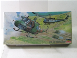 HASEGAWA 1/72 UH-1H Iroquois U.S. Army/J.G.S.D.F. Utility Helicopter