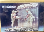 HOBBY FAN 1/35 USMC kicking Door Vietnam
