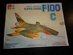 PIONEER 2 1/72 North American F-100C Super Sabre
