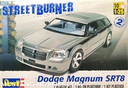 REVELL 1/25 Dodge Magnum SRT8 Street Burner