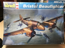 REVELL  1/32 Bristol Beaufighter