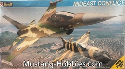 REVELL 1/48 Mideast Conflict 2 AIRCRAFT F-16 & MIG 21