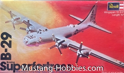 REVELL 1/133  b-29 superfortress  (no decals)