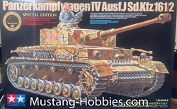 Tamiya 1/35 Pz.Kpfw.IV Ausf.J Special Edition w/ figures