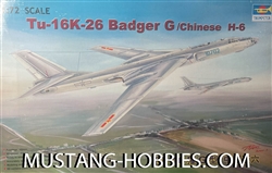 Trumpeter 1/72 Chinese H-6 Tupolev Tu-16K-26 Badger G