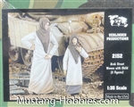 VERLINDEN PRODUCTIONS 1/35 Arab Street Woman With Child (2 Figures)